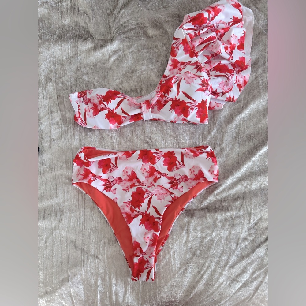 Brand new one shoulder bikini